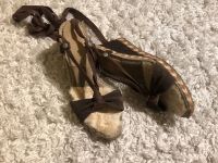 UGG Sandalen Wegdes 38 fast neu Düsseldorf - Benrath Vorschau