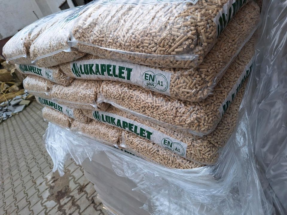 Pellets A1 EN Plus  990kg = € 366.-- Abhollager Eichendorf in Eichendorf