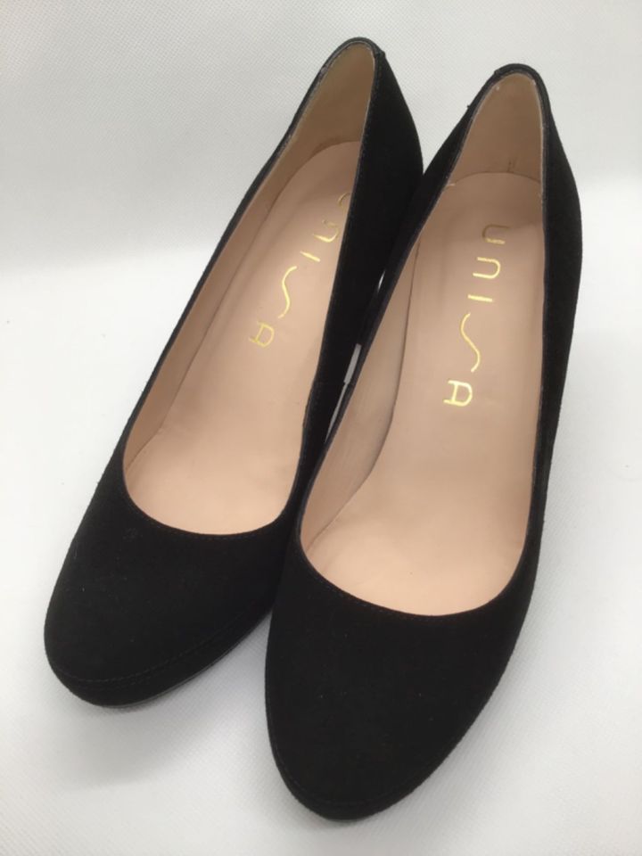 NEU!!! UNISA Pumps KS-black schwarz Gr.38 Versand in Metzingen