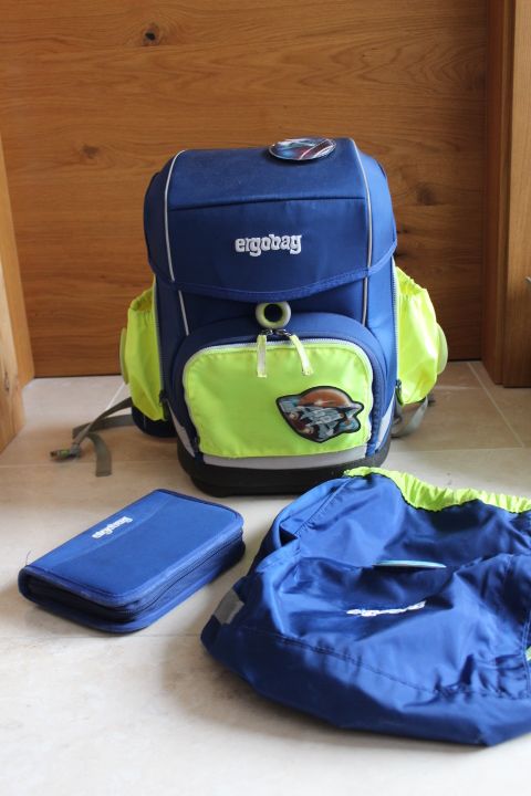 Ergobag Schulranzen Cubo Blau inkl. Zubehör in Riedenburg