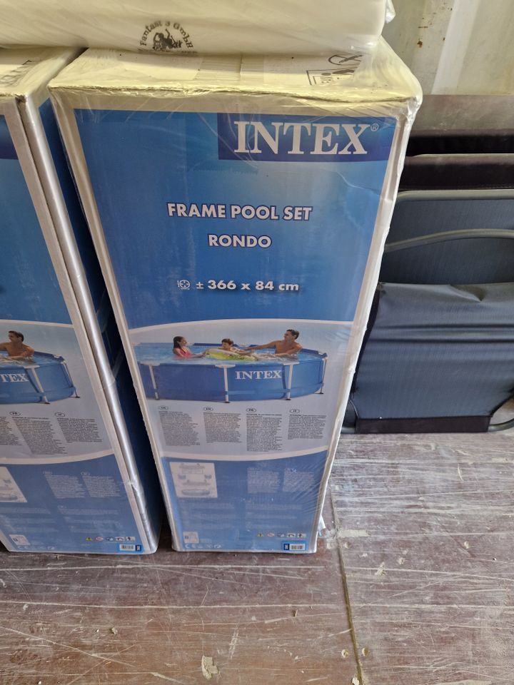 Pool Intex (Frame Pool Set Rondo) in Breesen