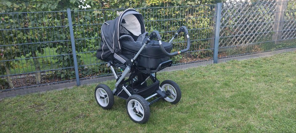 Teutonia Mistral P Kinderwagen 1. Hand sehr gut erhalten in Sehnde