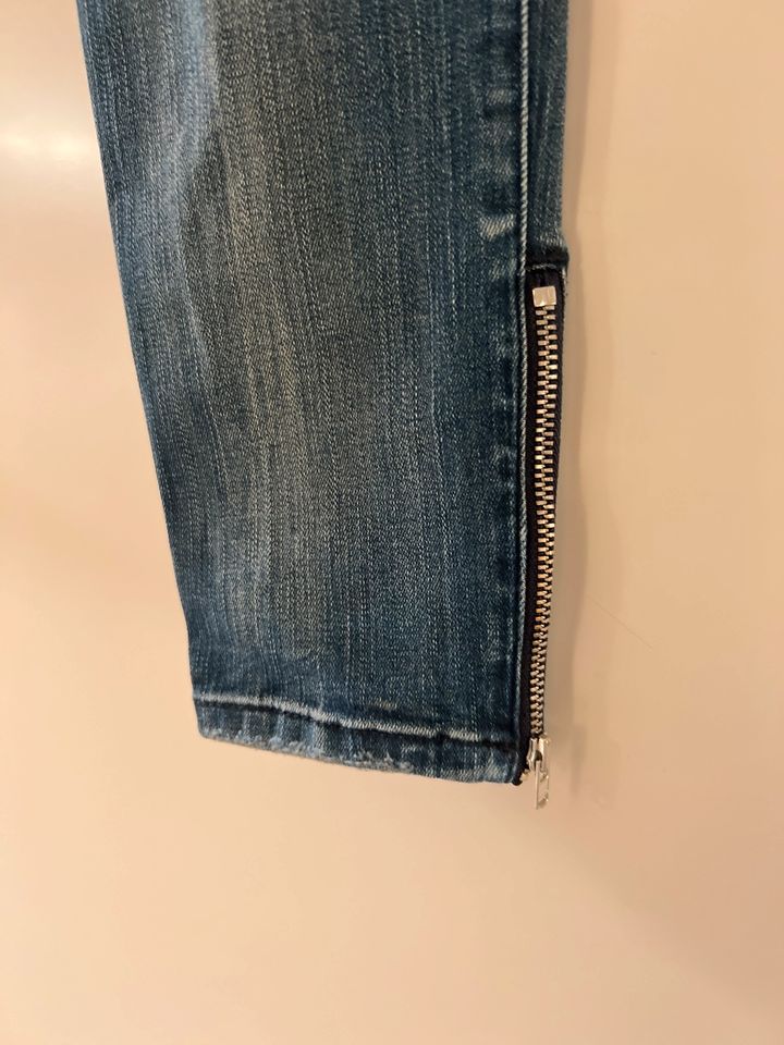 Diesel Skinzee Low Zip Jeans W25/32 in Rösrath