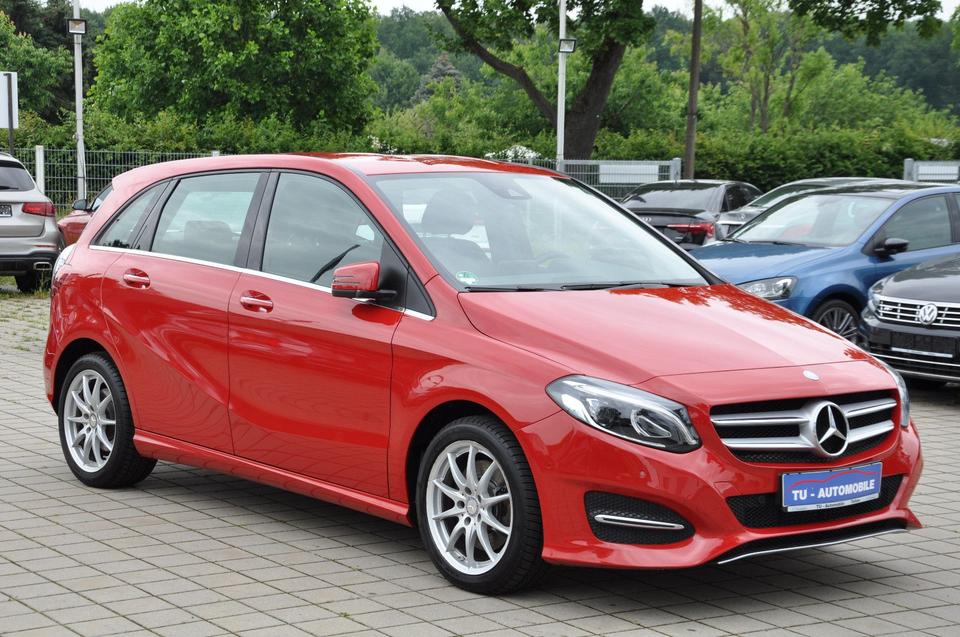 Mercedes-Benz B 250 CGI 7G-DCT LEDER-NAVI-LED-RKAM-KEYLESS GO in Teltow