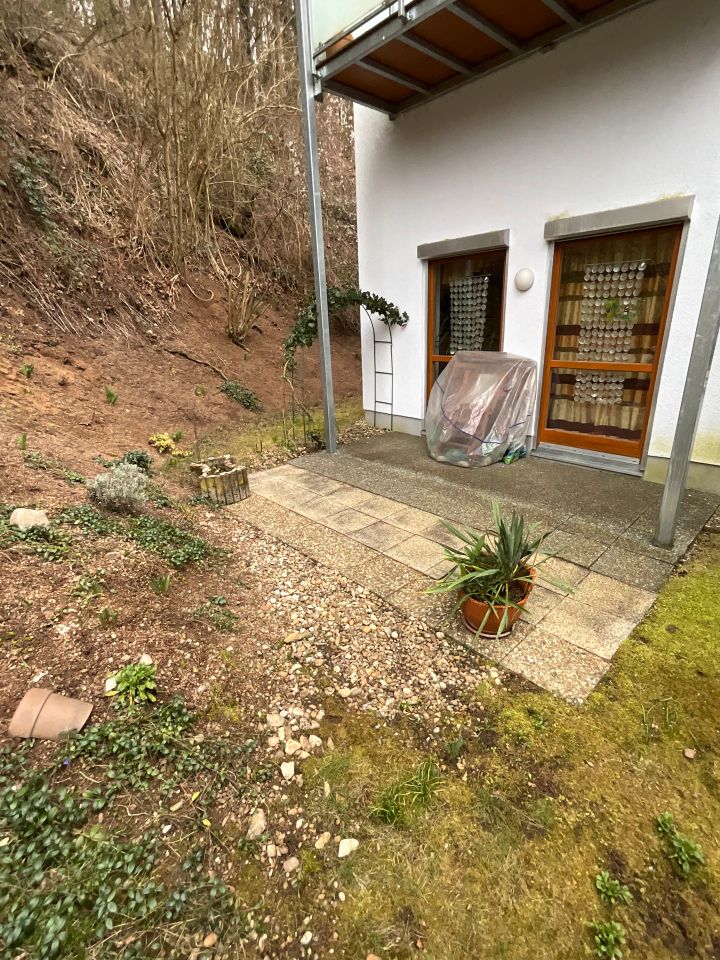 Großzügige Erdgeschosswohnung mit Terrasse in Tegernheim in Tegernheim