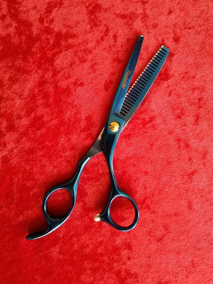 Profi Friseur Scheren Set 6" Zoll Blau Neu in Velbert