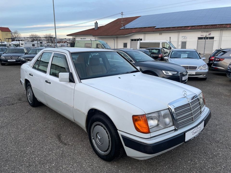 Mercedes-Benz 200 D*OLDTIMER*H-ZULL.SCHIEBEDACH*TÜV 02.2024* in Schömberg