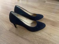 Dunkelblaue, ungetragene Pumps / High Heels von Bullboxer in 38 Berlin - Schöneberg Vorschau