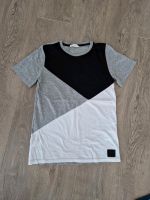 T-Shirt H&M Gr. 158/164 schwarz grau weiß Niedersachsen - Schwanewede Vorschau