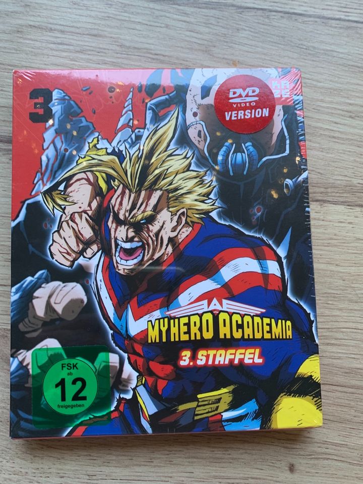 Manga Paket my hero academia demon slayer jujustu kaisen in Hümmerich