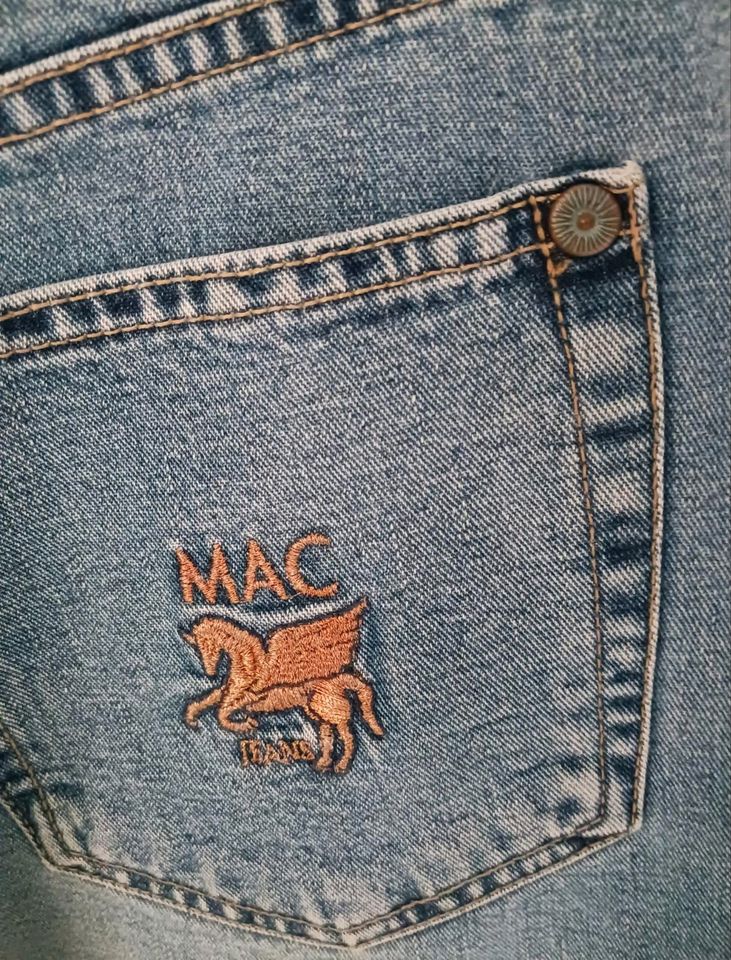 Hellblaue MAC Jeans Gr. 34 gerades Bein helle Waschung wie neu in Nürnberg (Mittelfr)