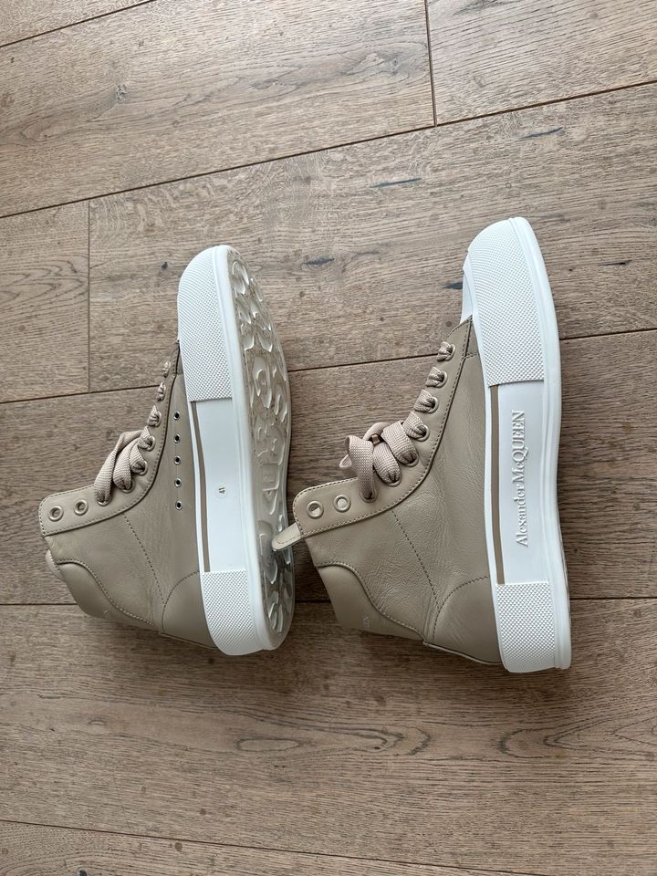 Alexander Mcqueen Sneaker Herren beige Größe 41 in Bayreuth