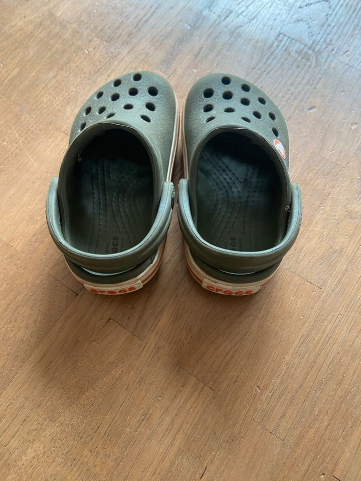 Crocs Kinderschuhe C4 (Größe 19-20) in Friedberg