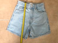 Jeans Shorts Zara Gr. 34 hell blau fast ungetragen Baden-Württemberg - Ditzingen Vorschau