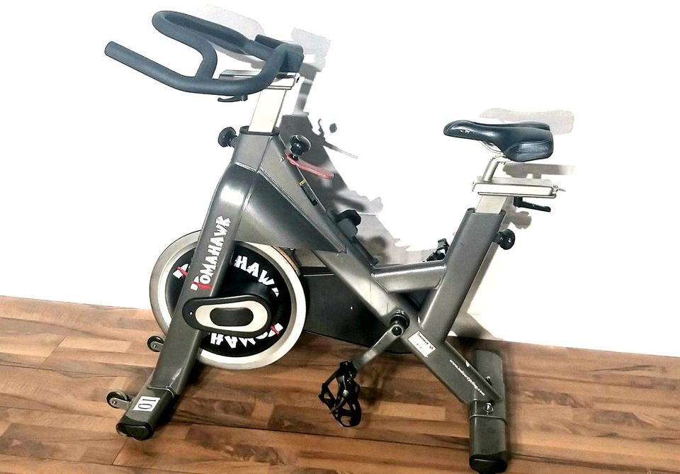 Tomahawk S-Serie TITAN Bike Life Fitness Schwinn in Ergoldsbach