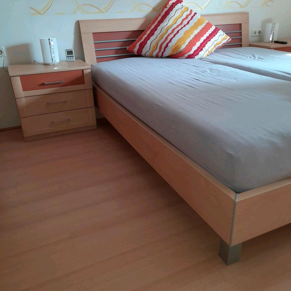 Bett 1.80×2.00m in Neunkirchen