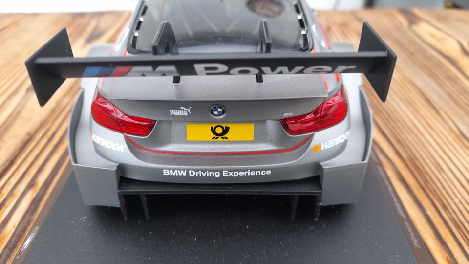 Modellauto BMW M4 DTM 2015 Tom Blomqvist 1:18 in Passau