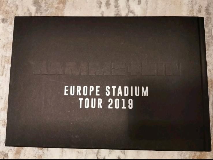 RAMMSTEIN Sammelobjekt Buch Europe Stadium Tour 2019 Fotobuch in Lehrte