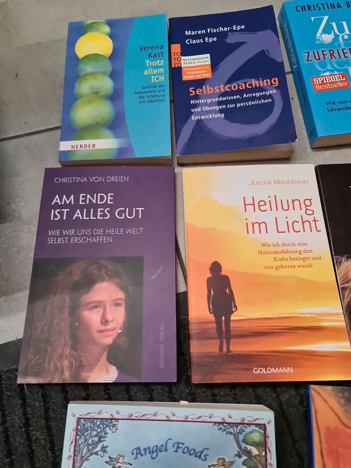 Buch Esoterik Engel Lebenshilfe je 3 EUR in Volkertshausen