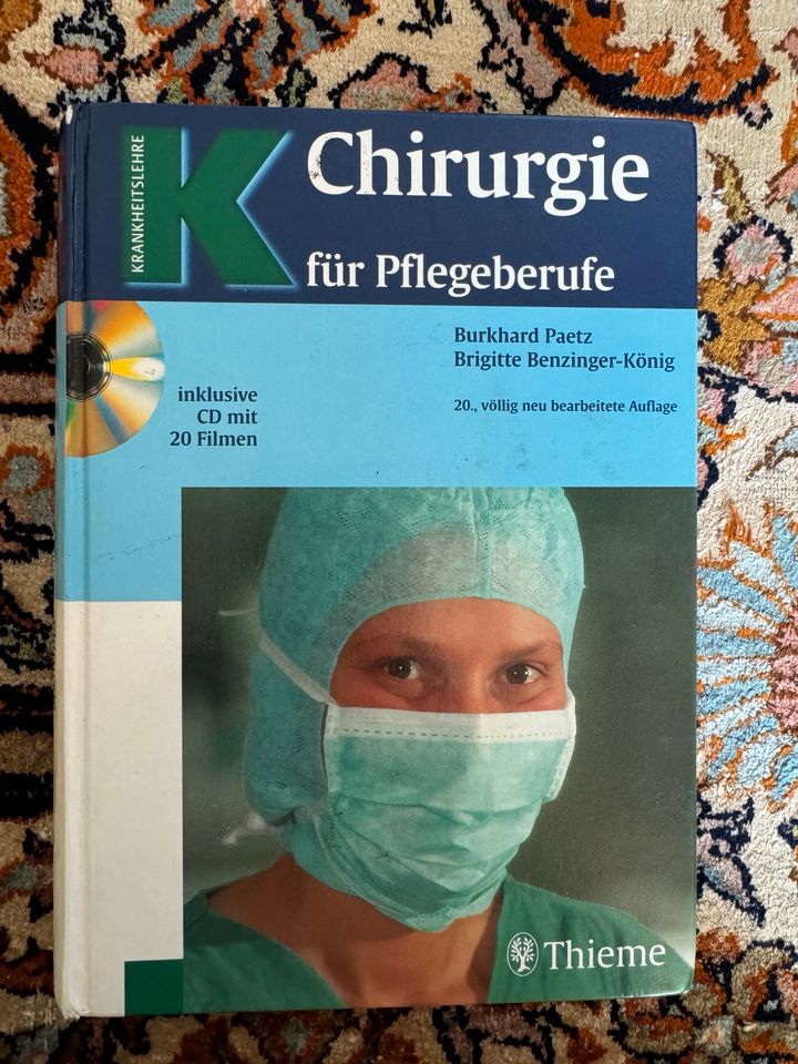 Buch „Chirurgie für Pflegeberufe“ in Hannover