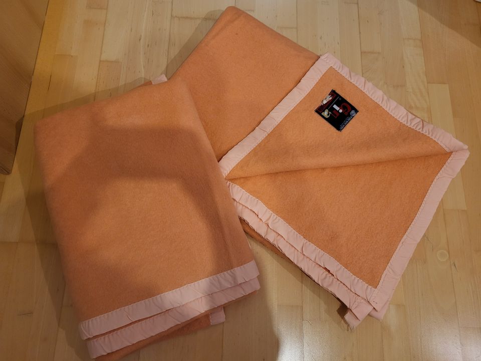 Wolldecken / Decken Apricot, 100% Schurrwolle, 200x145 cm in Fritzlar