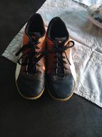 Hallenschuhe Turnschuhe gr. 39 40 Puma Niedersachsen - Ahlerstedt Vorschau