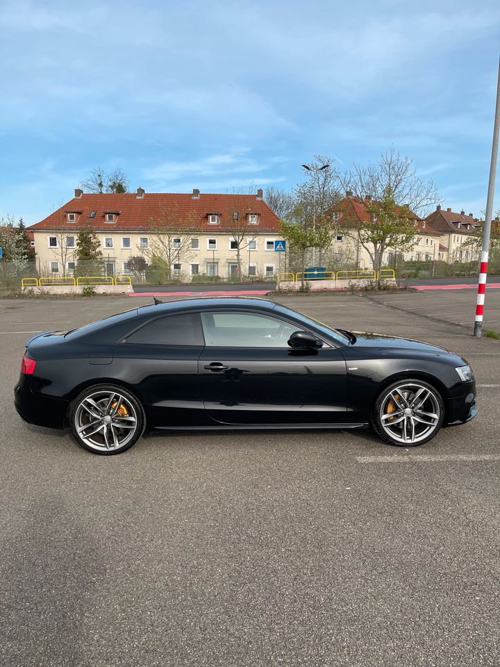 Audi A5 Coupé 3.0 TFSI qu. S-tronic S-Line in Kassel