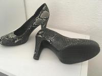 Pumps Gr.38 schwarz Absatz ca. 9cm Bayern - Kumhausen Vorschau