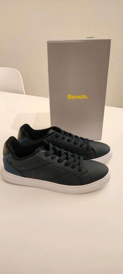 Bench Sneaker in Größe 43 NEU mit Etikett & OVP in Berlin