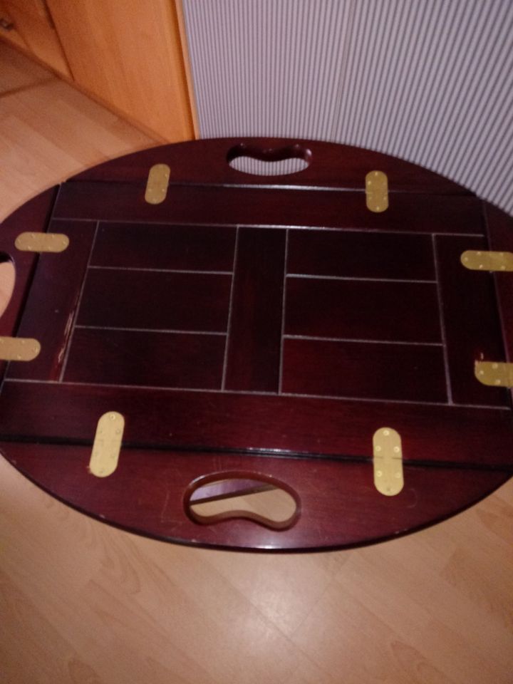 Beistelltisch, Kleiner Tablett-Tisch, klappbar, sehr dekorativ in Bad Iburg