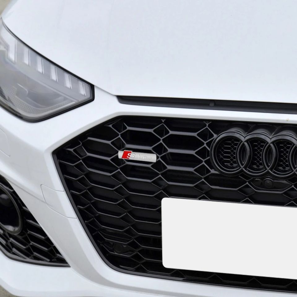 Audi S-Line Emblem Kühlergrill schwarz/ schwarz Matt in Preußisch Oldendorf