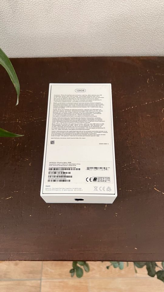 iPhone XR 128 GB, schwarz in Mittweida