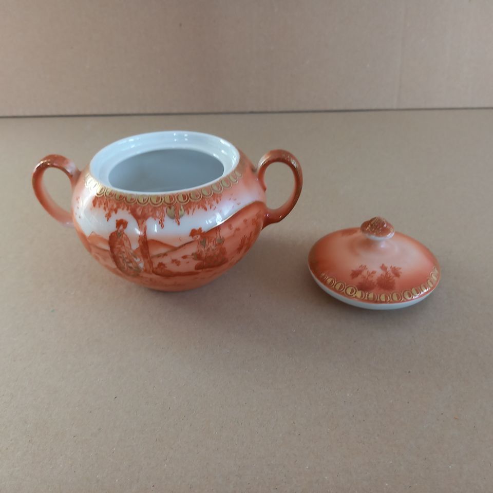 Japanisches/Chinesisches Tee-Set aus Porzellan in Minden