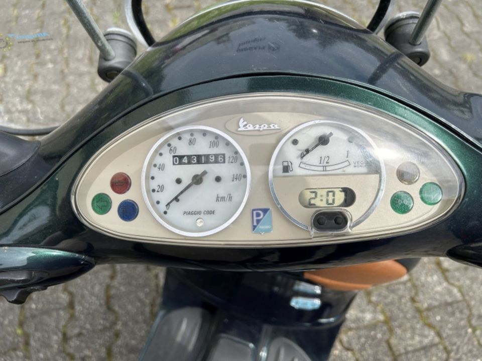 Vespa ET4 125er Roller in Benningen