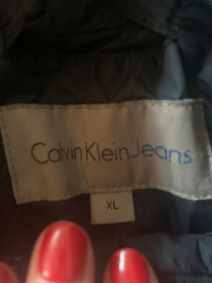 Calvin Klein Herren Jacke in Adendorf