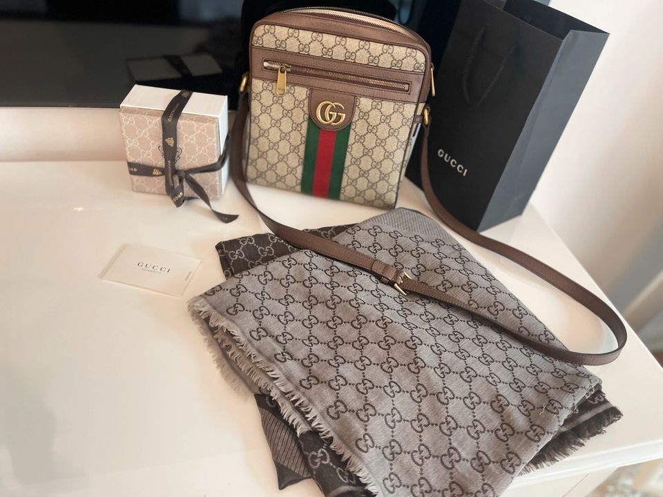 Gucci Schal Tuch Wendeschal braun beige mit Rechnung in Saarbrücken