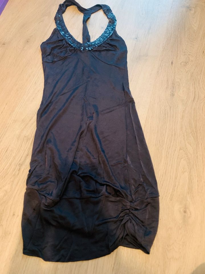 Figurbetontes wunderschönes Mini Kleid / Long Shirt in Zirndorf