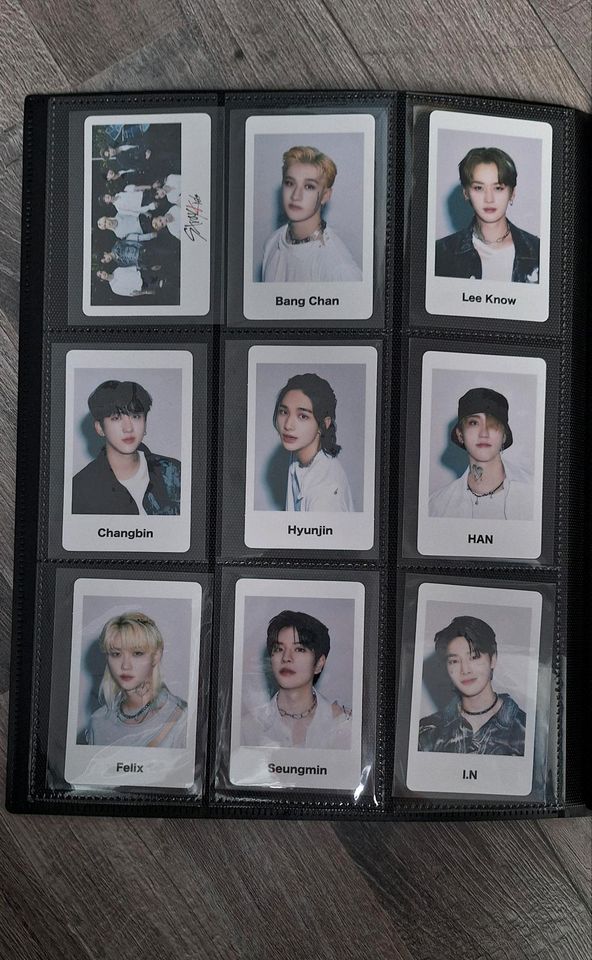 Straykids Photocard Binder inklusive Photocards in Wehr