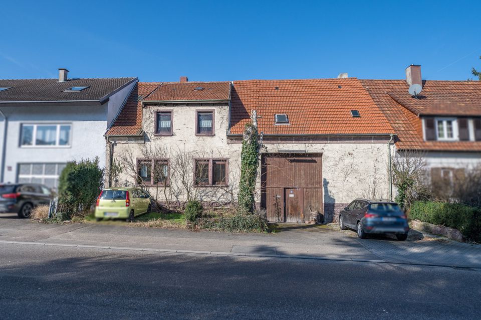 Sanierungsbedürftiges 1 - 2- Familienhaus in Ubstadt in Ubstadt-Weiher