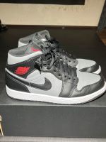 Jordan 1 Mid Grey Particel Red Gr. 42 Düsseldorf - Grafenberg Vorschau