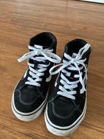 Vans Sk8-Hi Schuhe schwarz Größe 36 neuwertig Nordrhein-Westfalen - Moers Vorschau