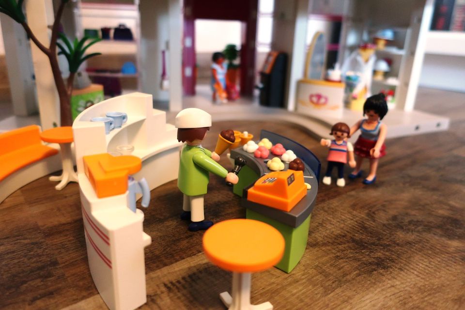 Playmobil City Life - Shopping-Center mit Einrichtung / 5485 in Amelsbüren