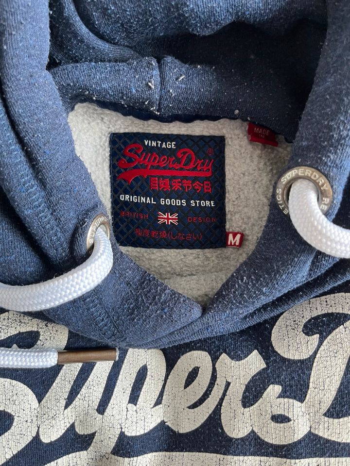 Superdry Pullover - M in Düsseldorf