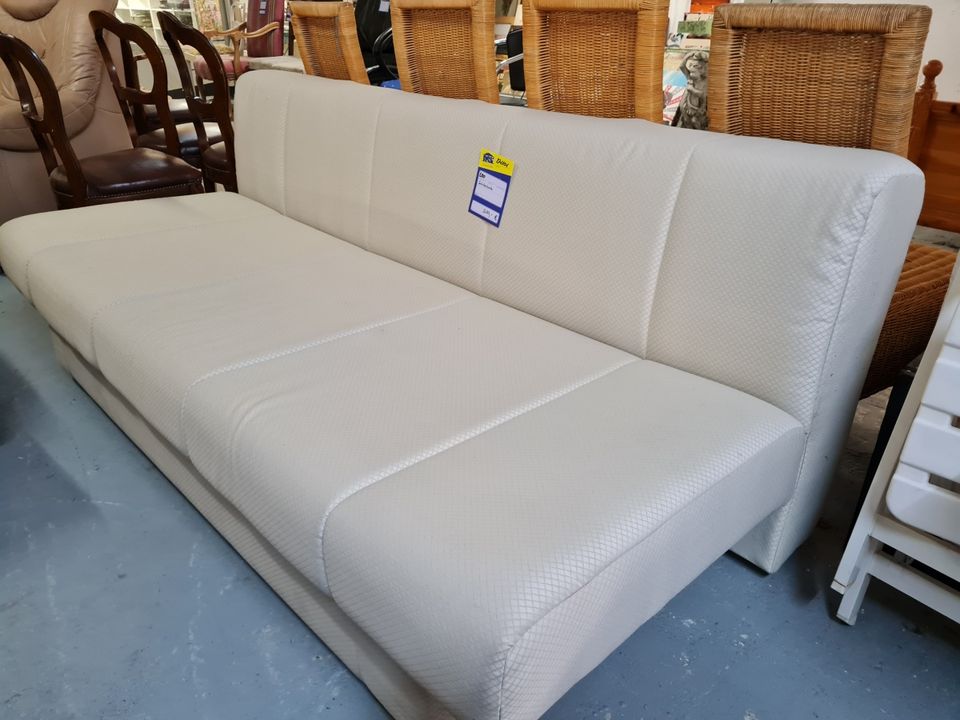 Couch / Sofa mit Schlaffunktion - LD271101 in Bonn