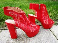 Juliet Plateau Peeptoes Sandaletten/Booties mit Mesh-Spitzendesig Bayern - Gersthofen Vorschau