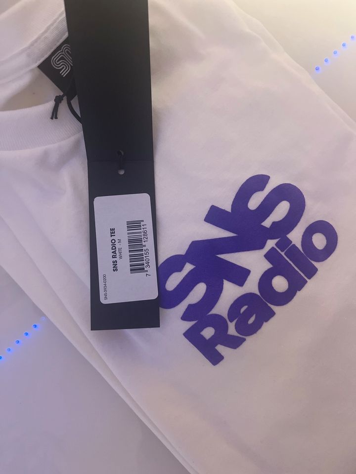 SNS Radio Tshirt Shirt M T-Shirt in Ainring
