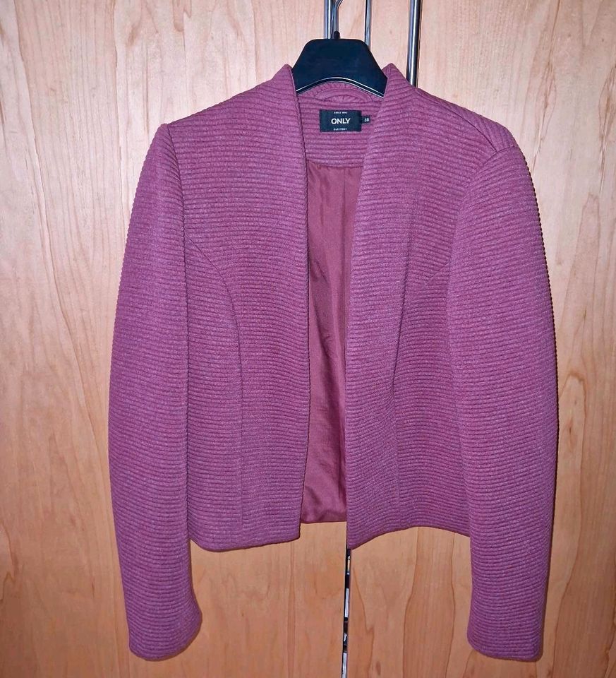 Only Blazer Kurzjacke 38 in Gelnhausen