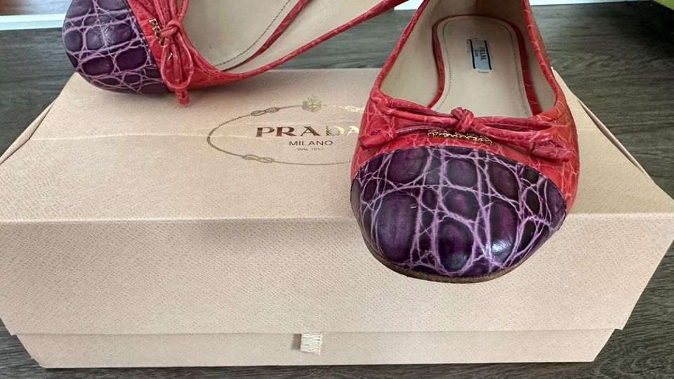 Prada pumps in Ronnenberg