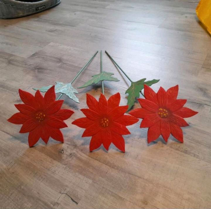 Deko Holzblumen Weihnachtsstern, Tulpen in Neumünster