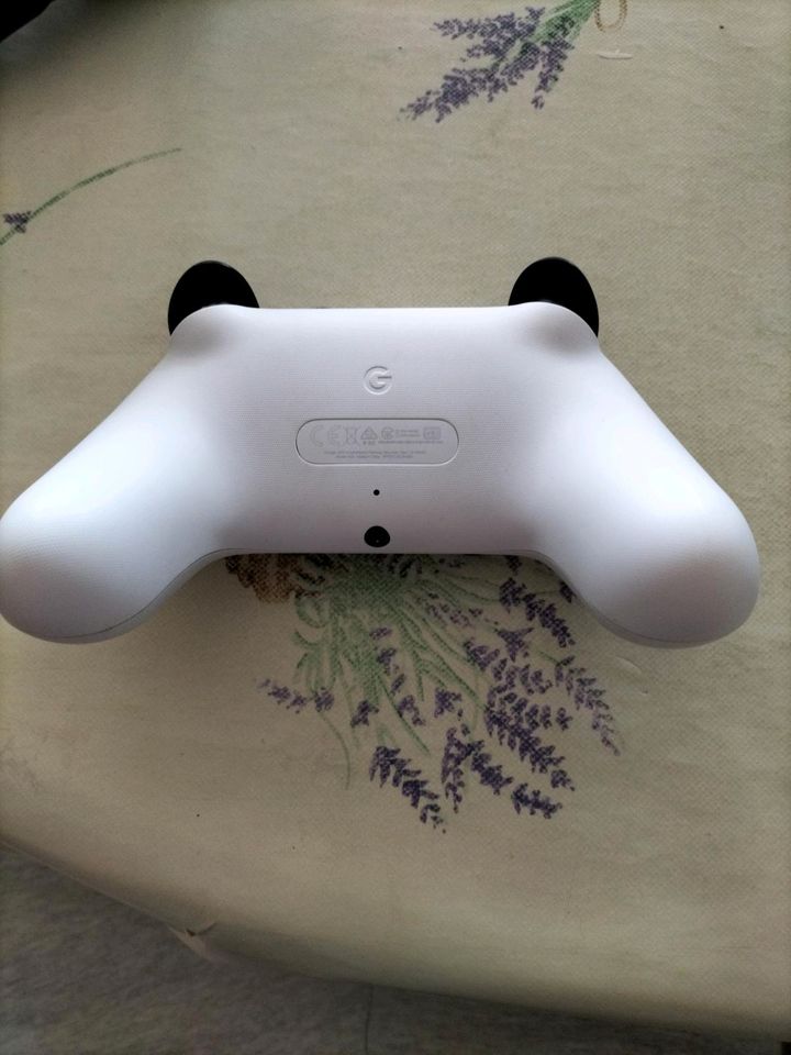 Google Stadia Controller in Mosbach